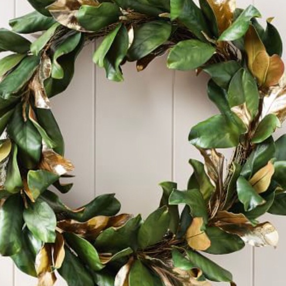 Faux Magnolia Leaves Wreath. - Picture 4 of 6